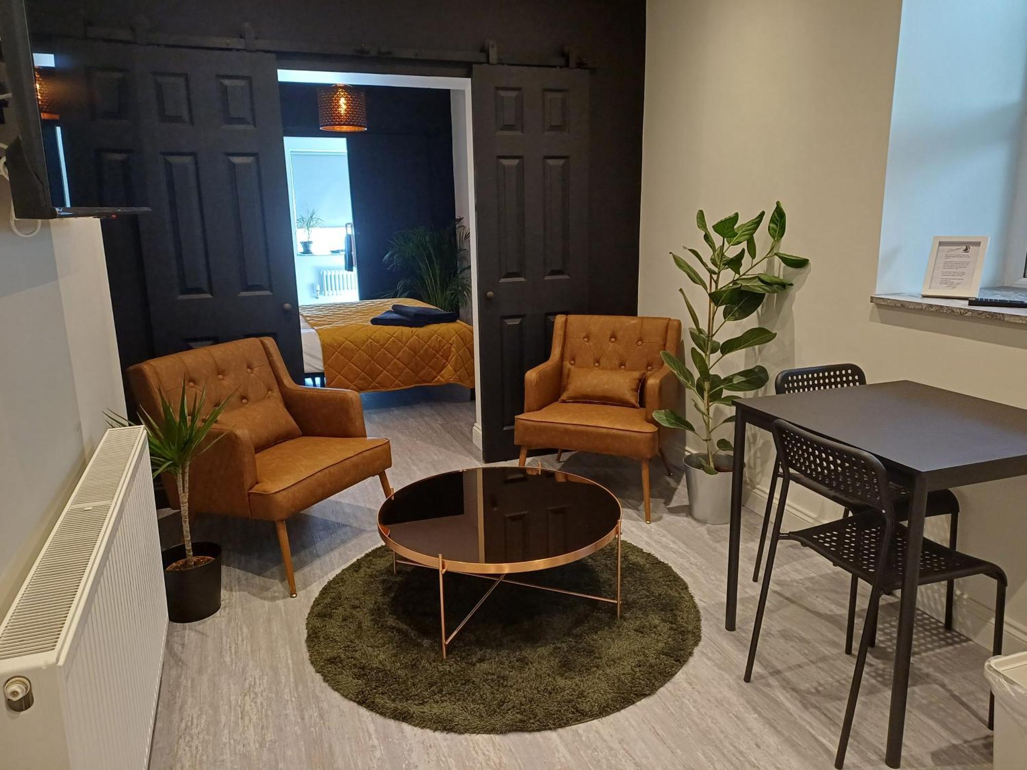 Crescent House Гостевой дом *